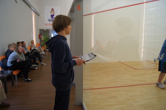SQUASH OPEN B + KORT